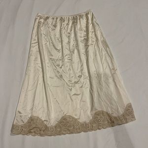Vintage Vanity Fair Ivory Silky Bridal Nylon Lace Slip Lingerie Skirt  M
